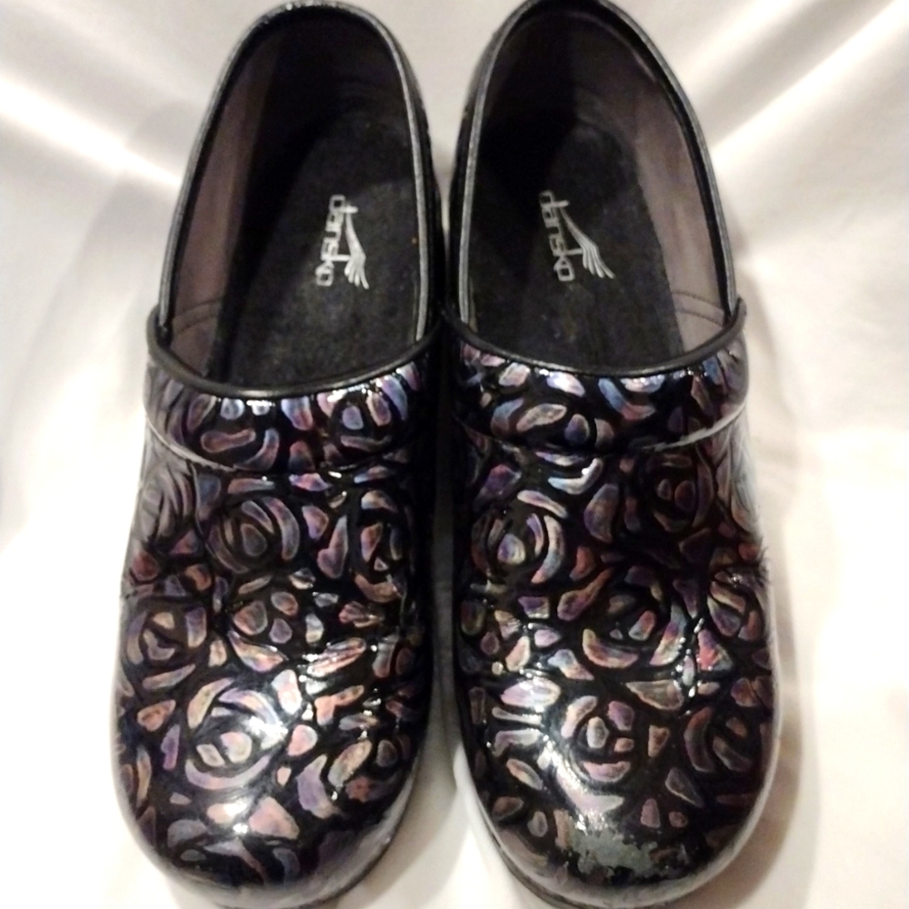 Dansko XP Nurses Patterned Clogs Size 40 EU or 10 US